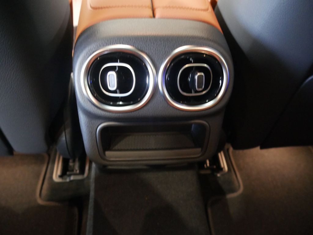 Thumbnail: 2026 Mercedes-Benz GLC - 26