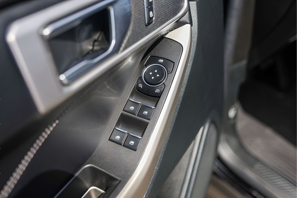 Used Car 2023 Ford Explorer  Xlt For Sale Under $30,000 In Austin, Texas