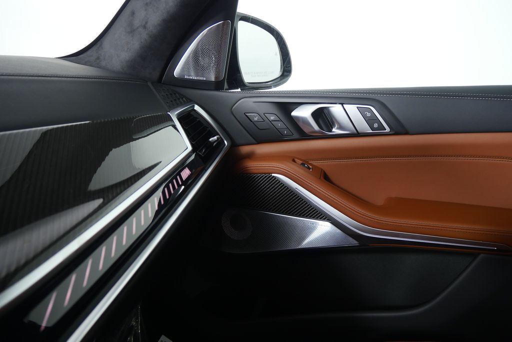 Thumbnail: 2026 BMW X7 - 28
