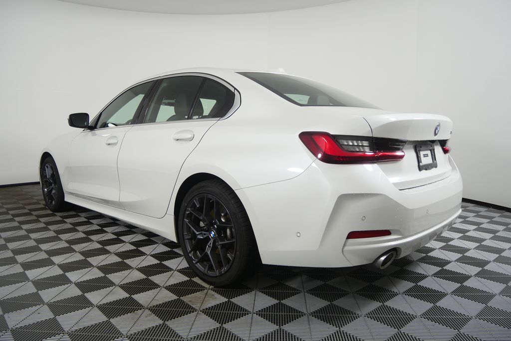 Thumbnail: 2025 BMW 3 Series - 5