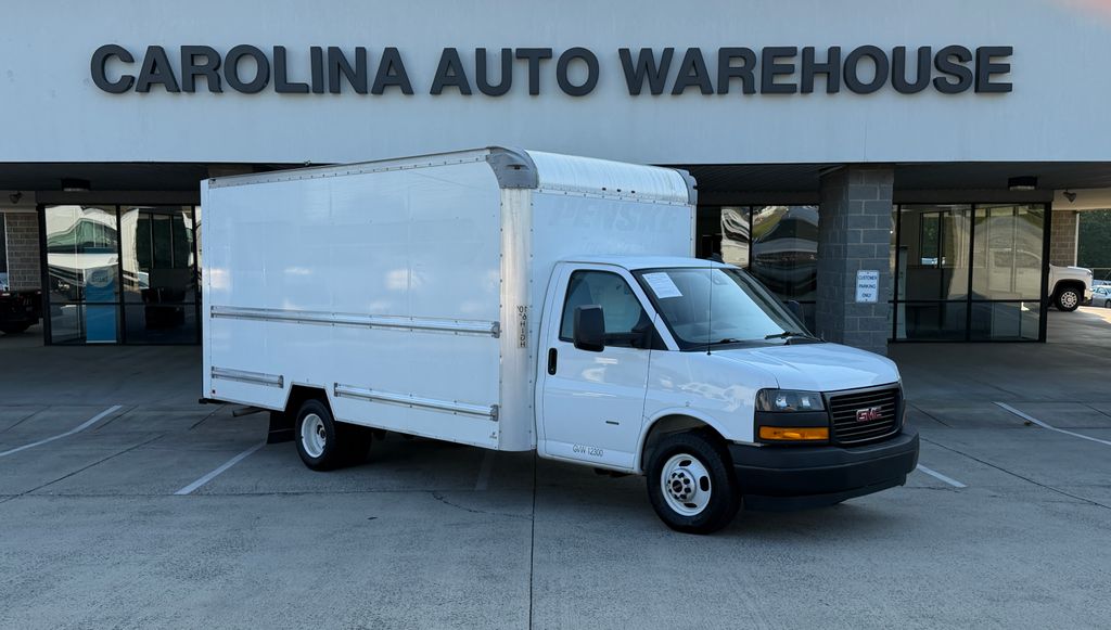 Summit White 2021 GMC Savana Chassis Van Rear-Wheel Drive 6-Speed Automatic Overdrive