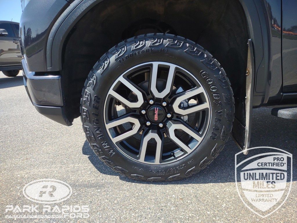 2023 GMC Sierra 1500 AT4 photo