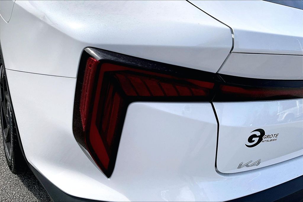 Used 2025 White Kia EX image 31