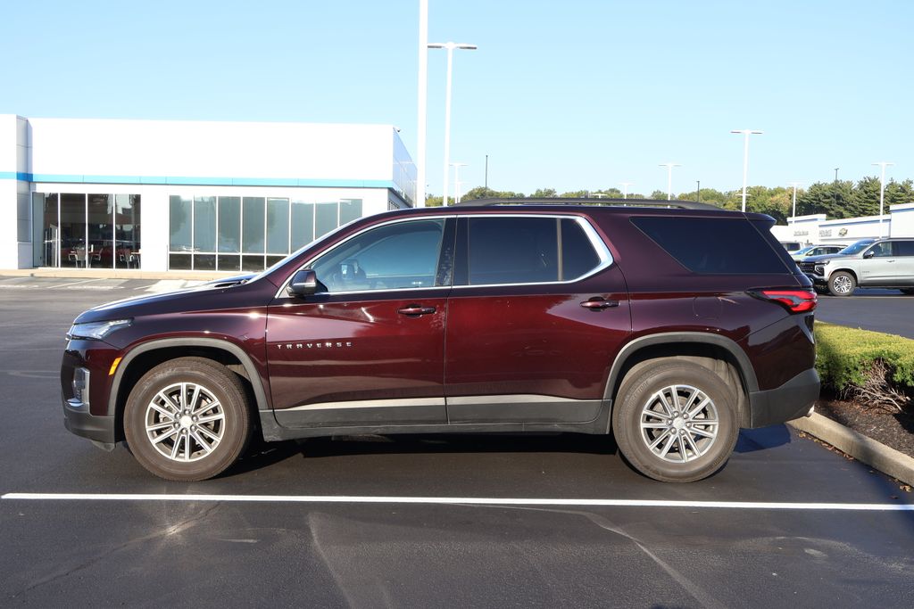 Thumbnail: 2023 Chevrolet Traverse - 7