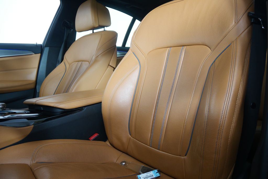 Thumbnail: 2019 BMW 5 Series - 11