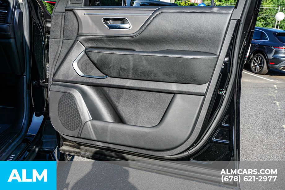 Used 2025 Black INFINITI LUXE image 59