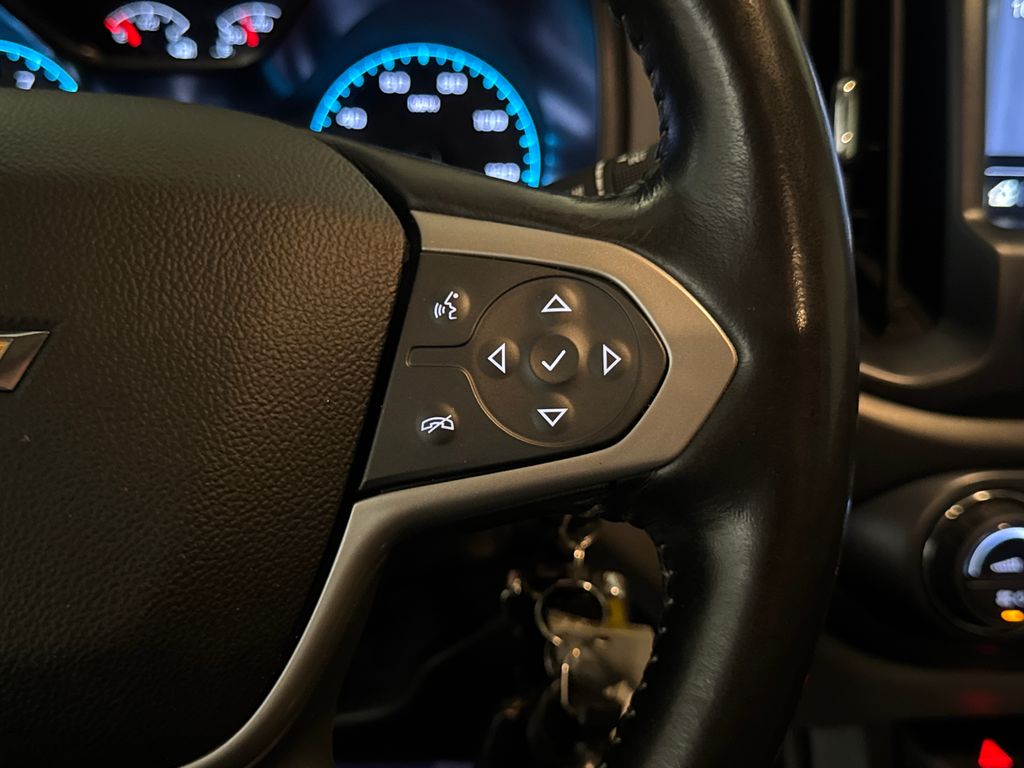 Used 2019 Gray Chevrolet LT image 21