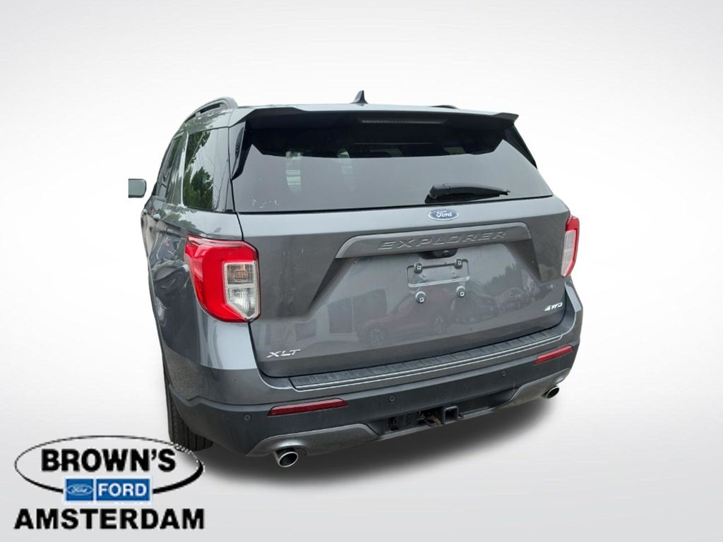 2023 Ford Explorer XLT - 5
