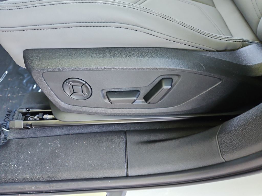 2025 Audi Q3 Premium photo