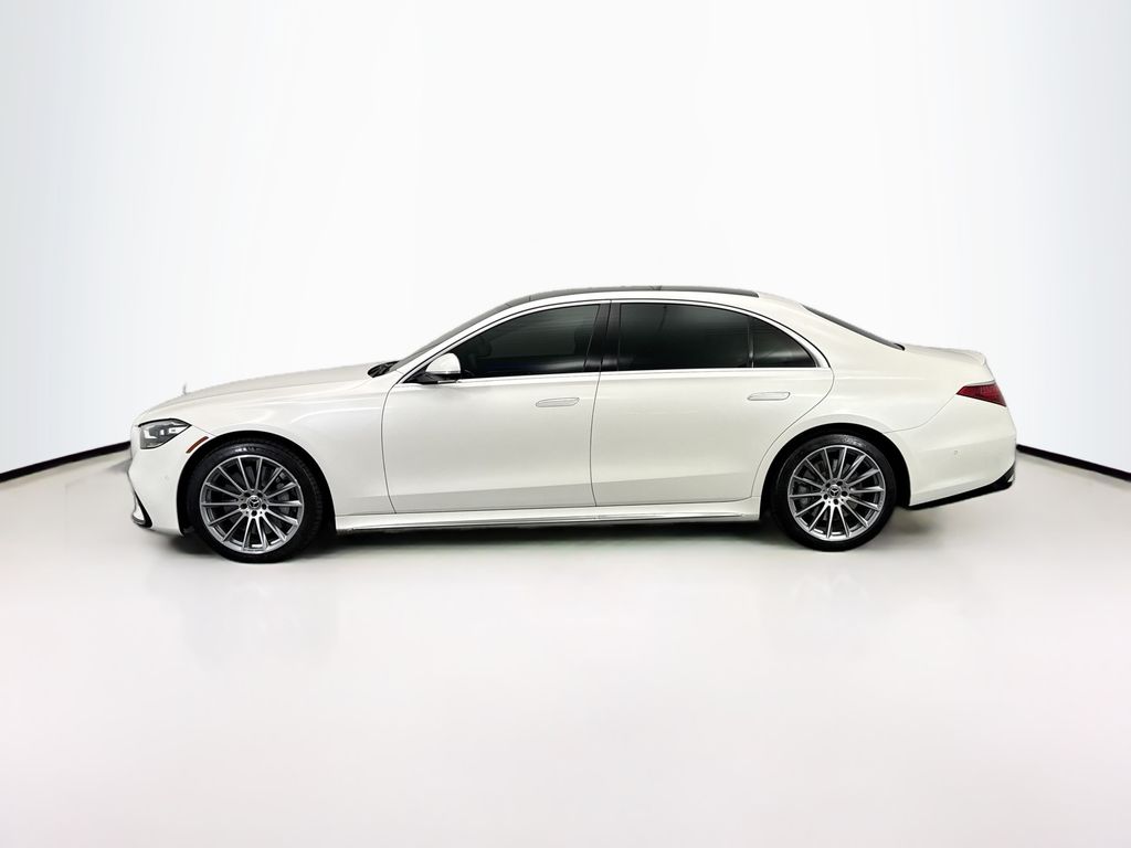 Thumbnail: 2023 Mercedes-Benz S-Class - 8