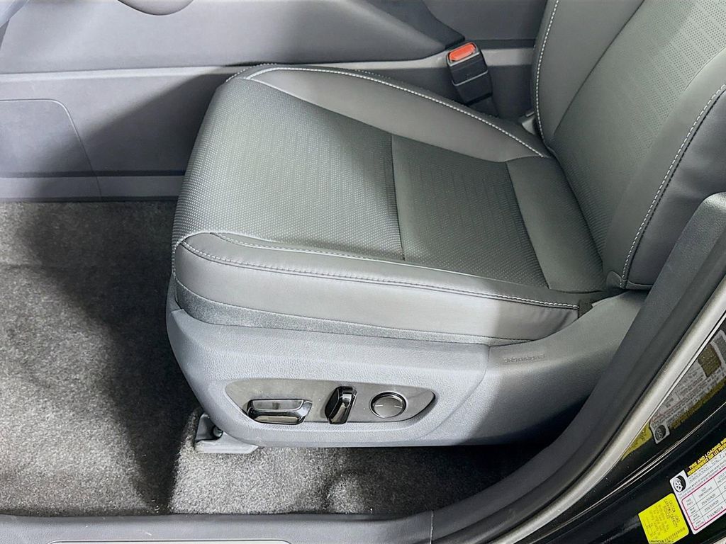 Thumbnail: 2026 Lexus TX - 21