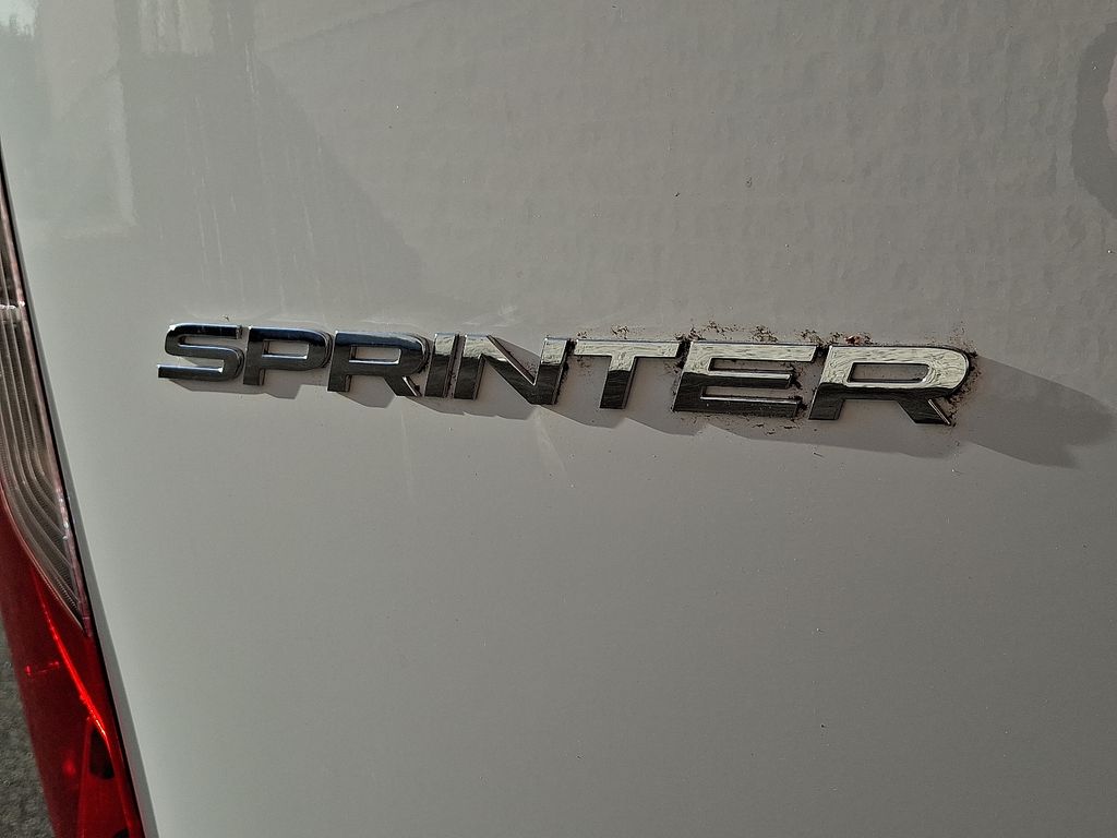 Thumbnail: 2025 Mercedes-Benz Sprinter - 17