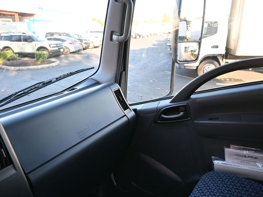 2024 Isuzu NPR HD 