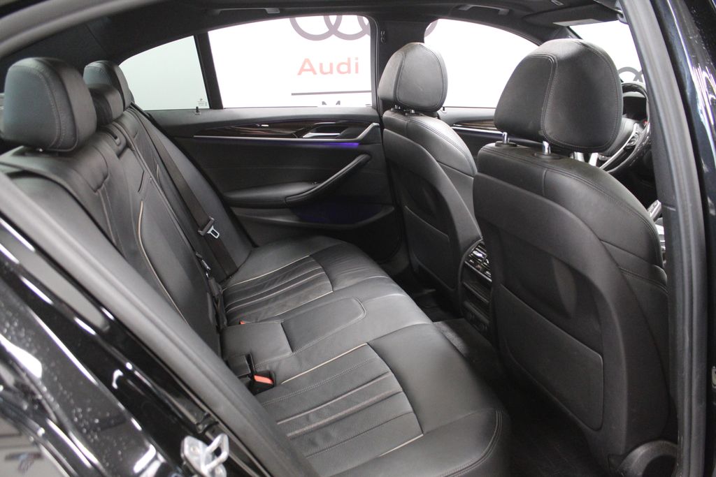 Thumbnail: 2019 BMW 5 Series - 28