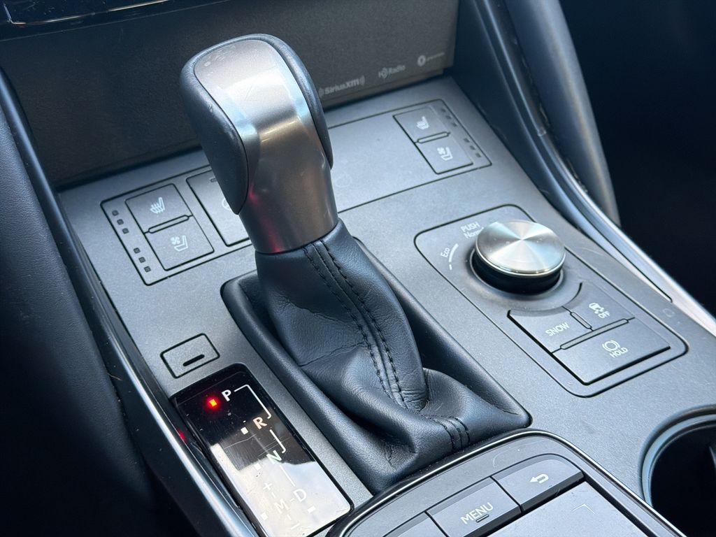 Thumbnail: 2024 Lexus IS - 20