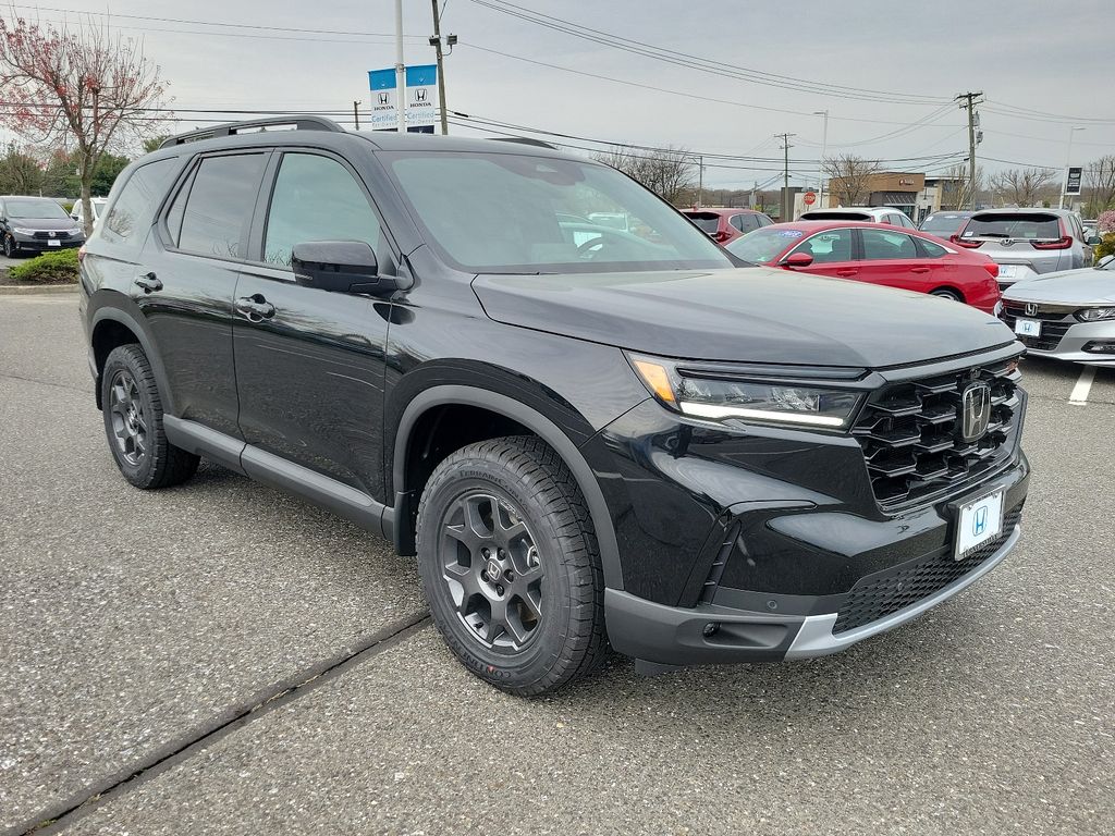 2025 Honda Pilot TrailSport 2