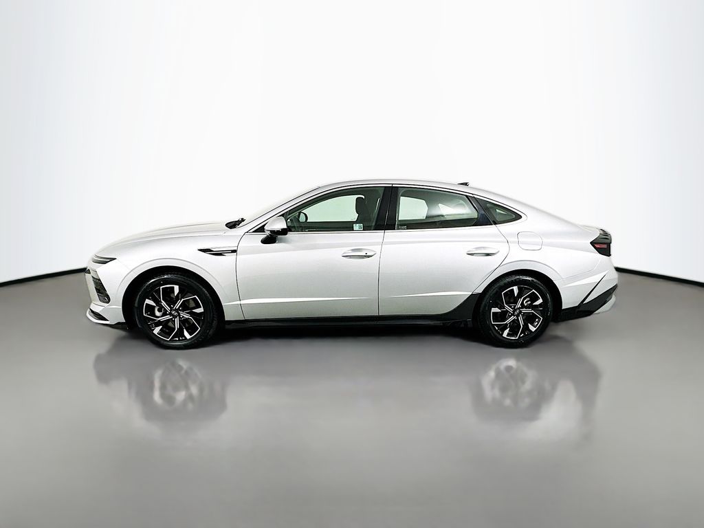 Thumbnail: 2024 Hyundai Sonata - 8