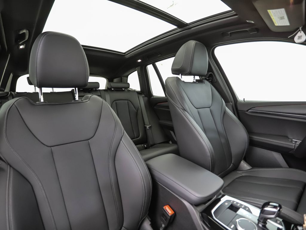 Thumbnail: 2023 BMW X3 - 32