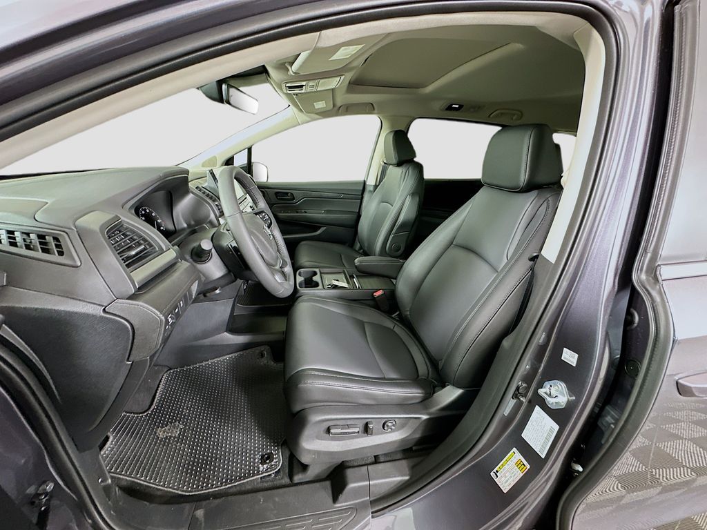 Thumbnail: 2026 Honda Odyssey - 15
