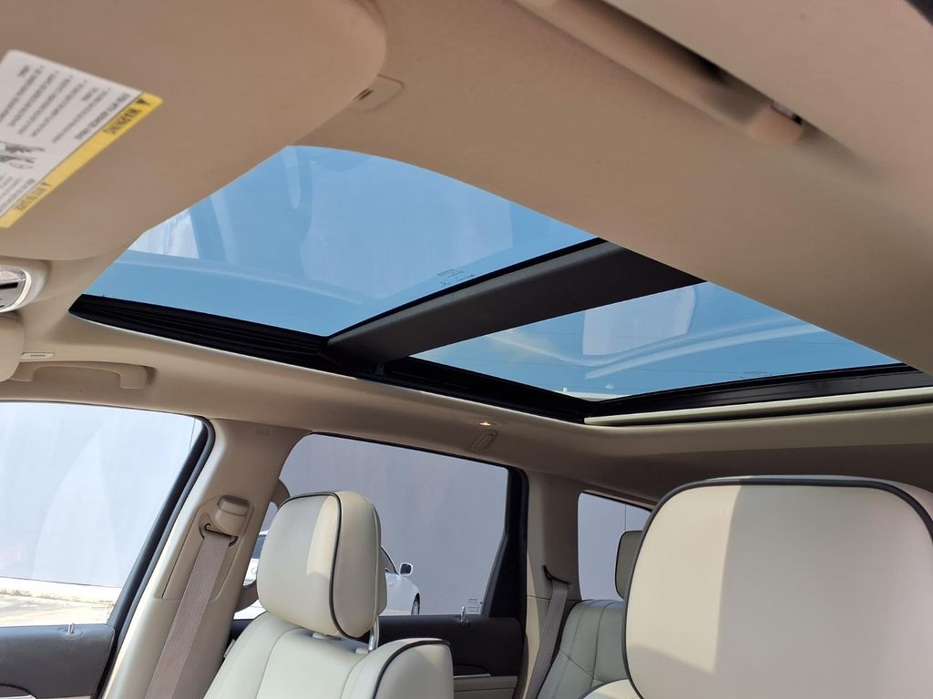 2017 Jeep Grand Cherokee Overland White at Bayway Cadillac of The Woodlands