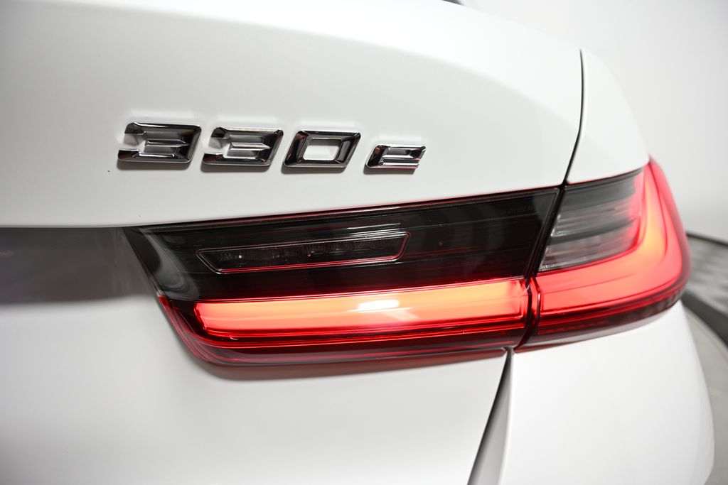 Thumbnail: 2023 BMW 3 Series - 11