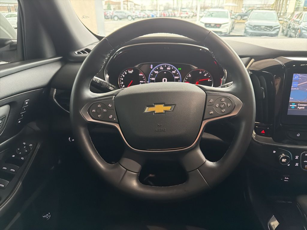 Thumbnail: 2023 Chevrolet Traverse - 13