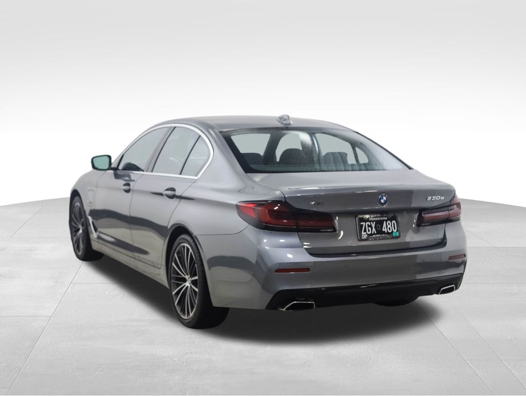 Thumbnail: 2023 BMW 5 Series - 3