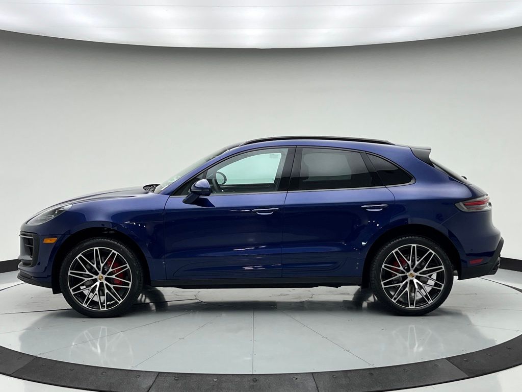 Thumbnail: 2025 Porsche Macan - 2