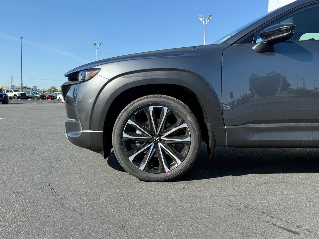 View vehicle photo 4