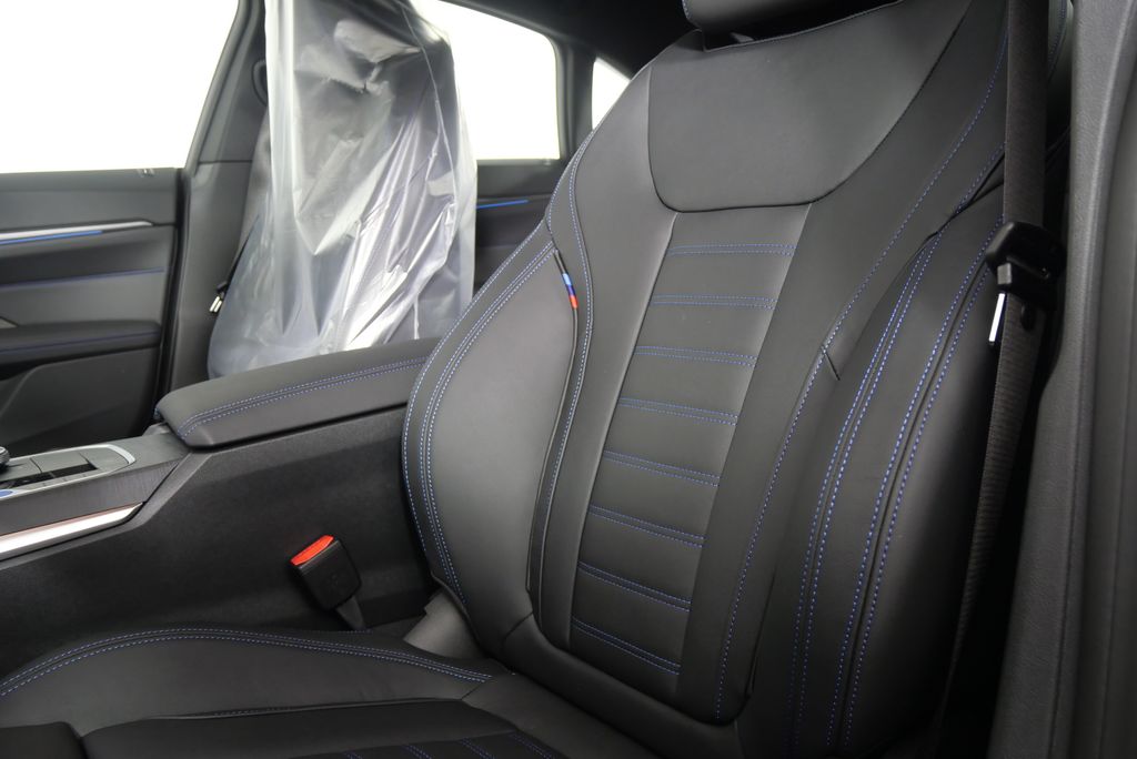 2025 BMW i4 eDrive40 24