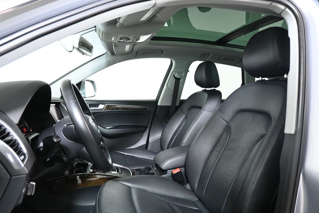 Thumbnail: 2016 Audi Q5 - 15