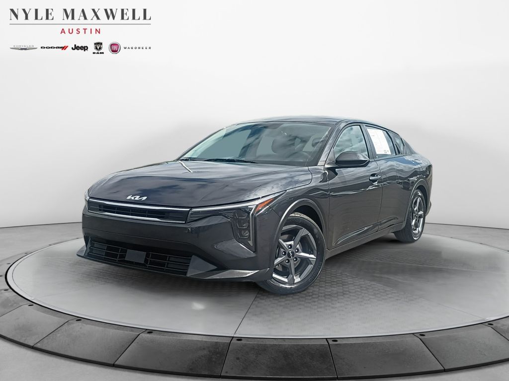 2025 Kia K4 LXS FWD