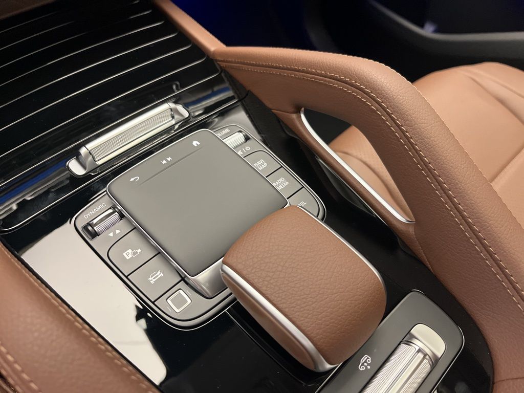 Thumbnail: 2026 Mercedes-Benz GLS - 20