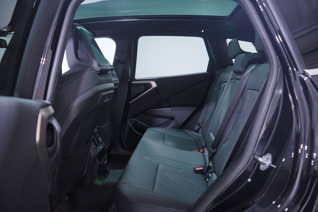 Thumbnail: 2025 BMW X3 - 9