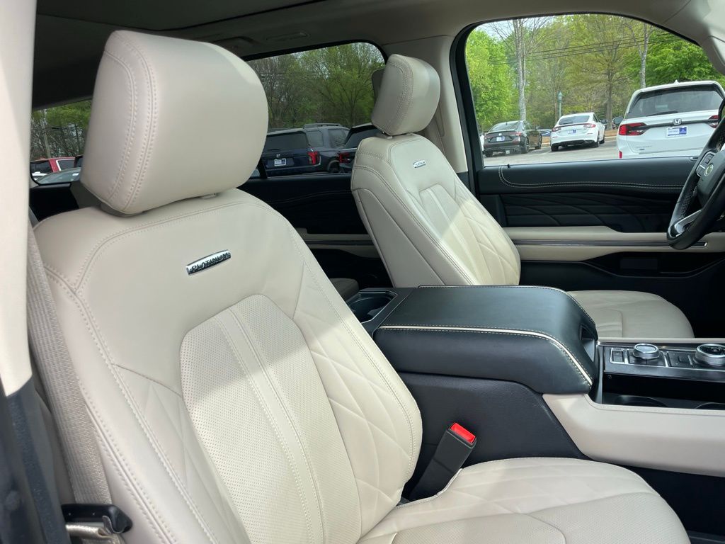 Thumbnail: 2023 Ford Expedition - 31