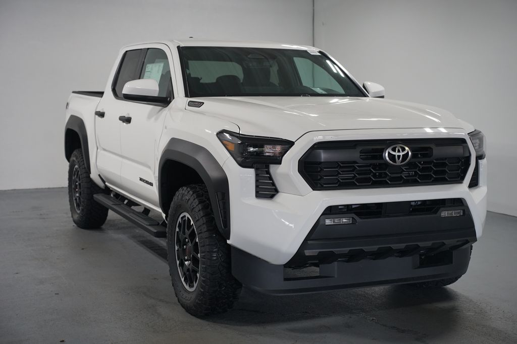 Thumbnail: 2025 Toyota Tacoma - 3