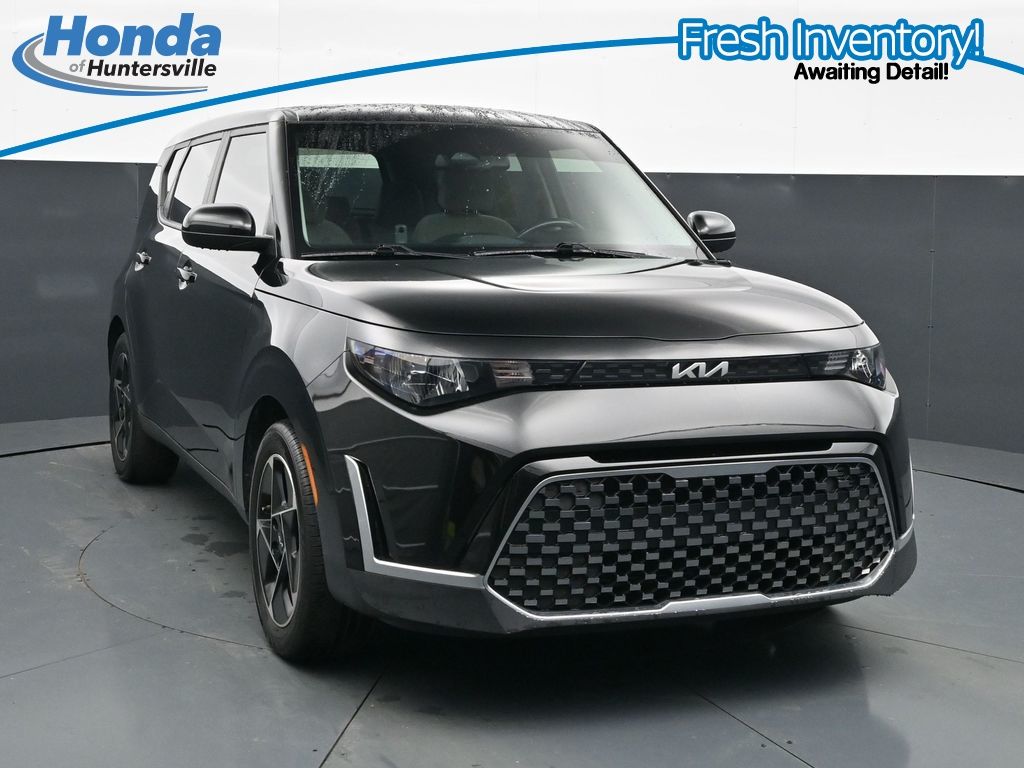 Fusion Black 2024 Kia Soul SUV / Crossover Front-Wheel Drive Continuously Variable Transmission