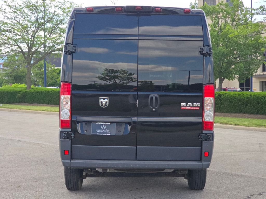 Used 2018 Black Ram High Roof image 9