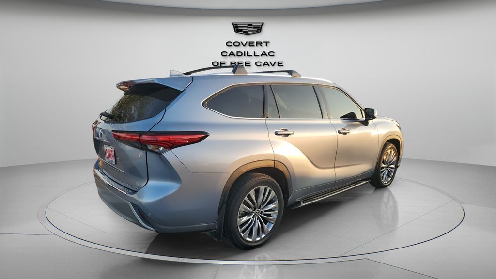 Used Car 2020 Toyota Highlander  Platinum For Sale Under $35,000 In Austin, Texas