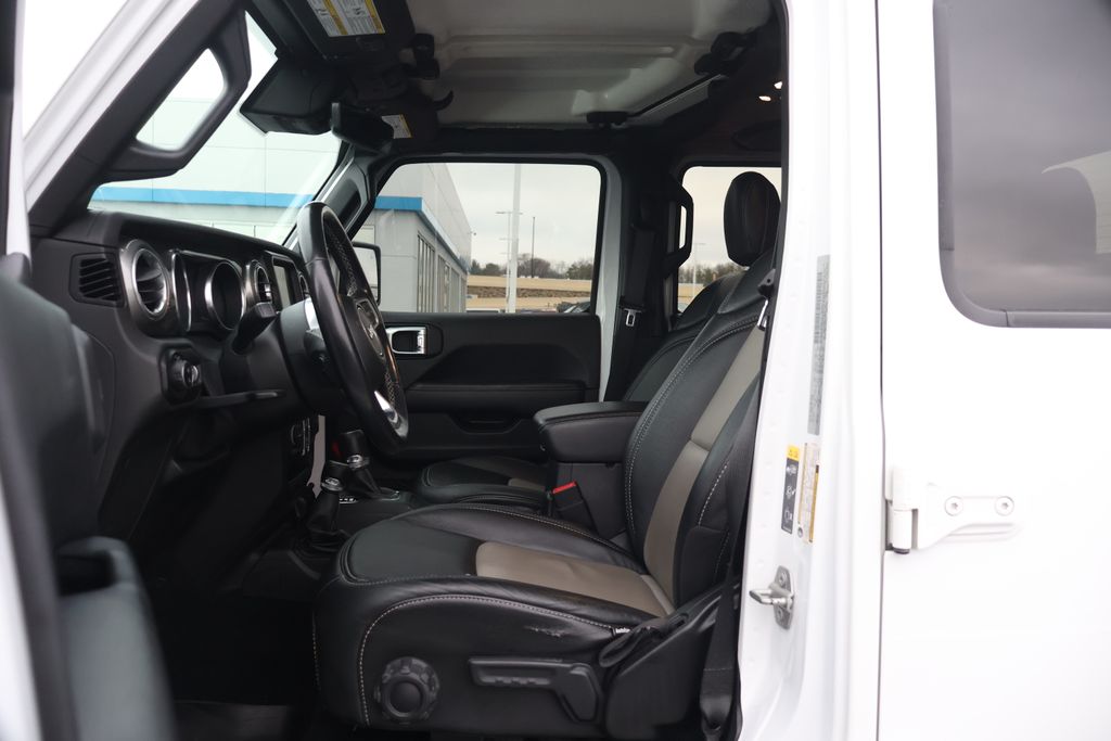 Thumbnail: 2020 Jeep Gladiator - 12