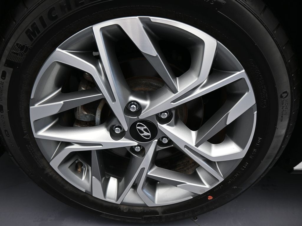 Used 2023 Serenity White Hyundai SEL image 40