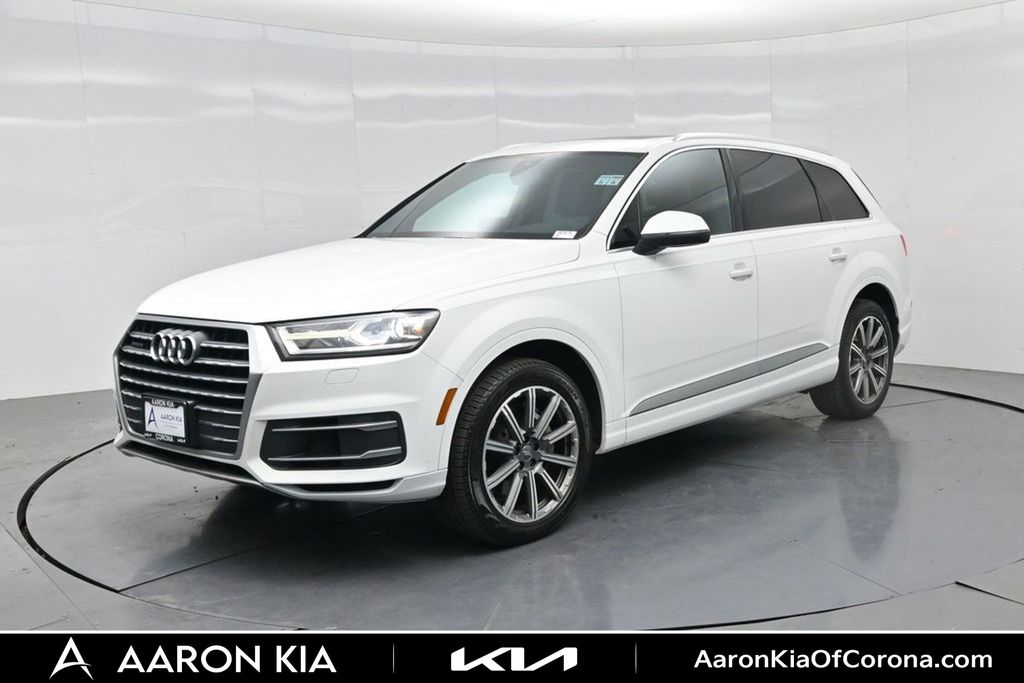 Carrara White 2018 Audi Q7 SUV / Crossover All-Wheel Drive