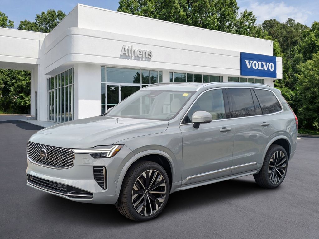 2026 Volvo XC90 B6 Plus 7-Passenger AWD