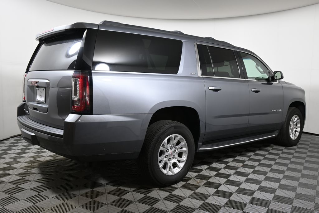 Thumbnail: 2019 GMC Yukon XL - 10