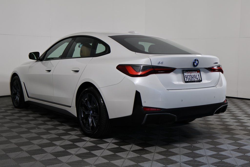 Thumbnail: 2023 BMW i4 - 6
