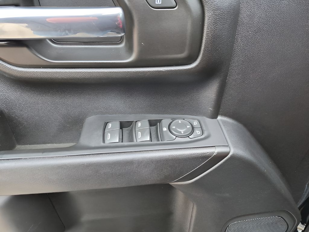 Used Car 2022 Chevrolet Silverado 1500  Custom For Sale Under $30,000 In Austin, Texas