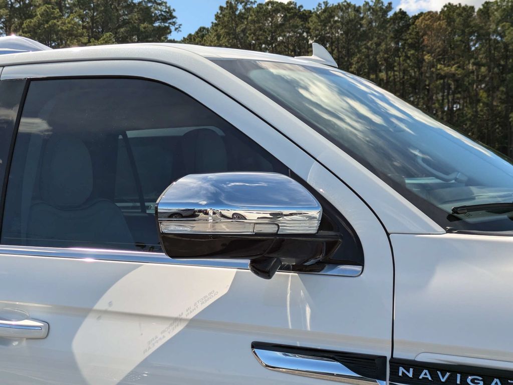 2022 Lincoln Navigator Black Label L