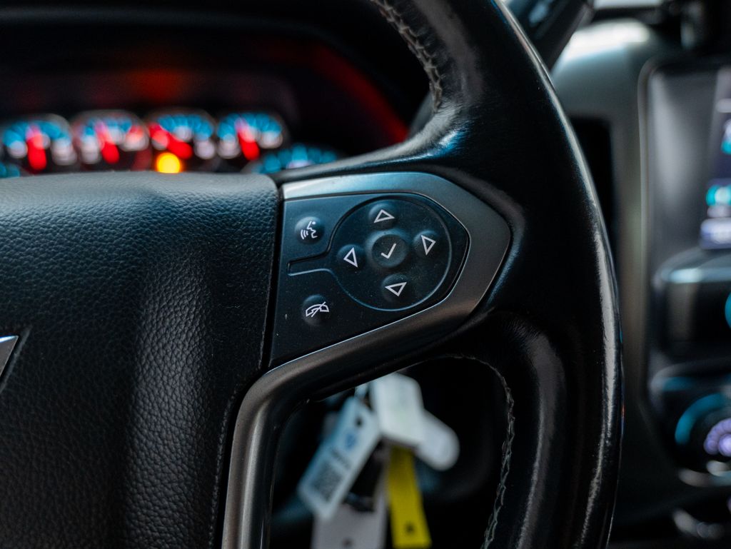 2019 White Chevrolet Silverado 2500HD LT 4X4 Truck