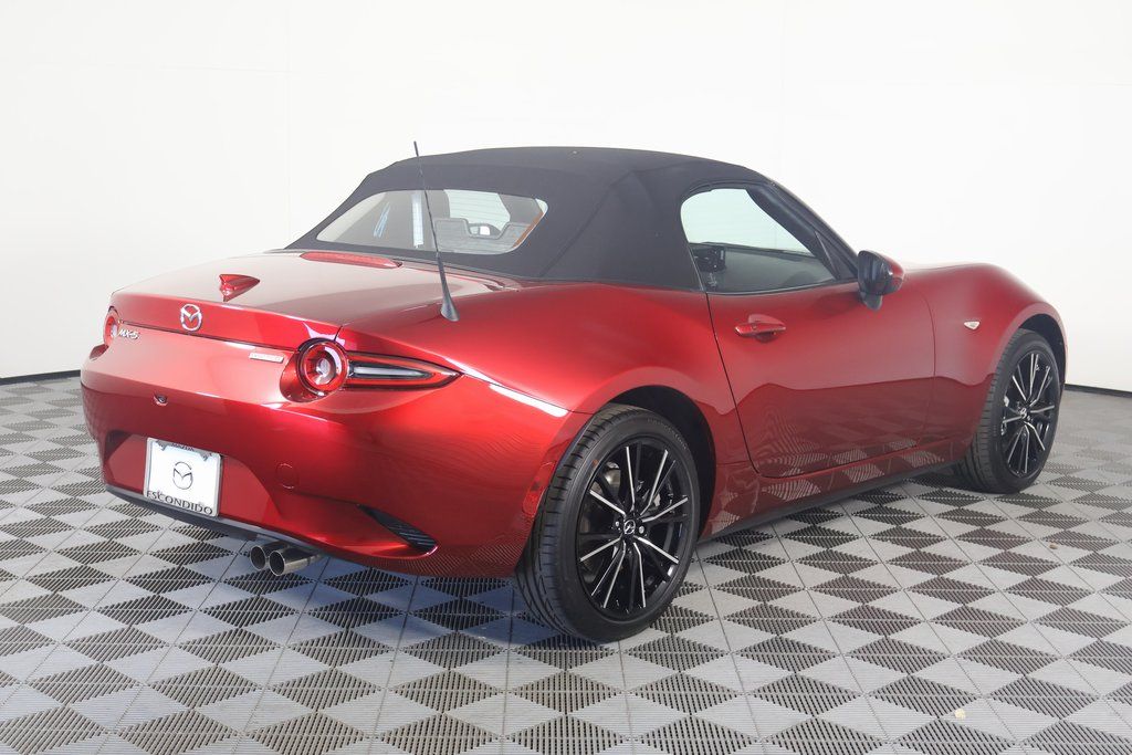 2024 Mazda MX-5 Miata Grand Touring 2