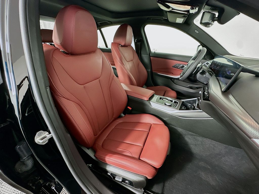 Thumbnail: 2025 BMW 3 Series - 29